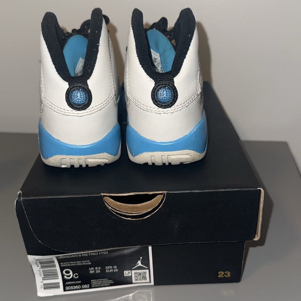 100% Authentic Toddler Jordans Size 9C Comes With Original Box . Used ONCE . - Picture 2 of 4